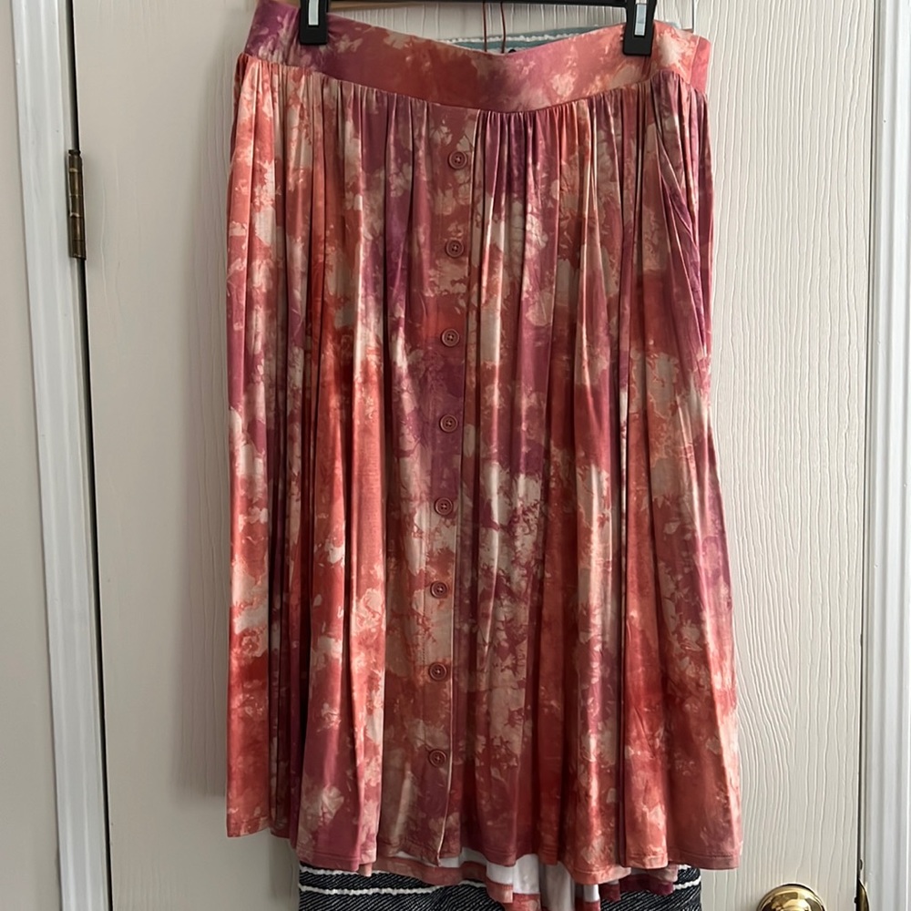 TORRID New with tags tye dye midi skirt